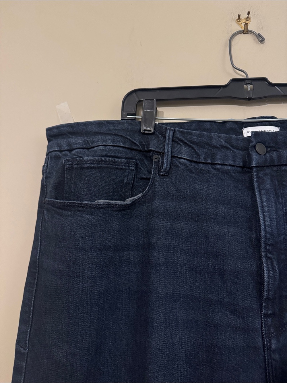 NWOT- Good American Good Legs Flare, solid size 26 - Picture 3 of 12
